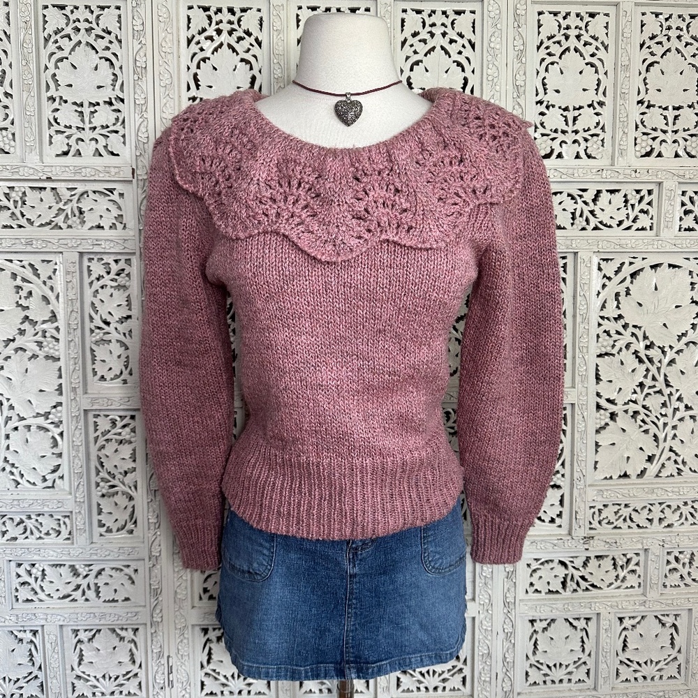 Vintage‎ IQ Knitwear Wool Blend Pink Coquette Ruffle Collar Sweater Sz Small